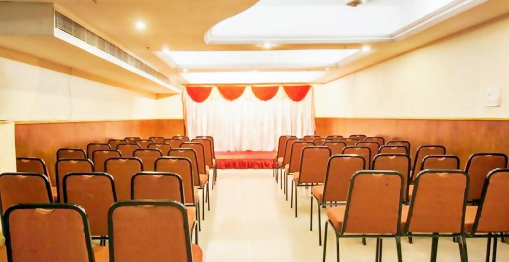 Hotel Pandian Chennai Exterior photo